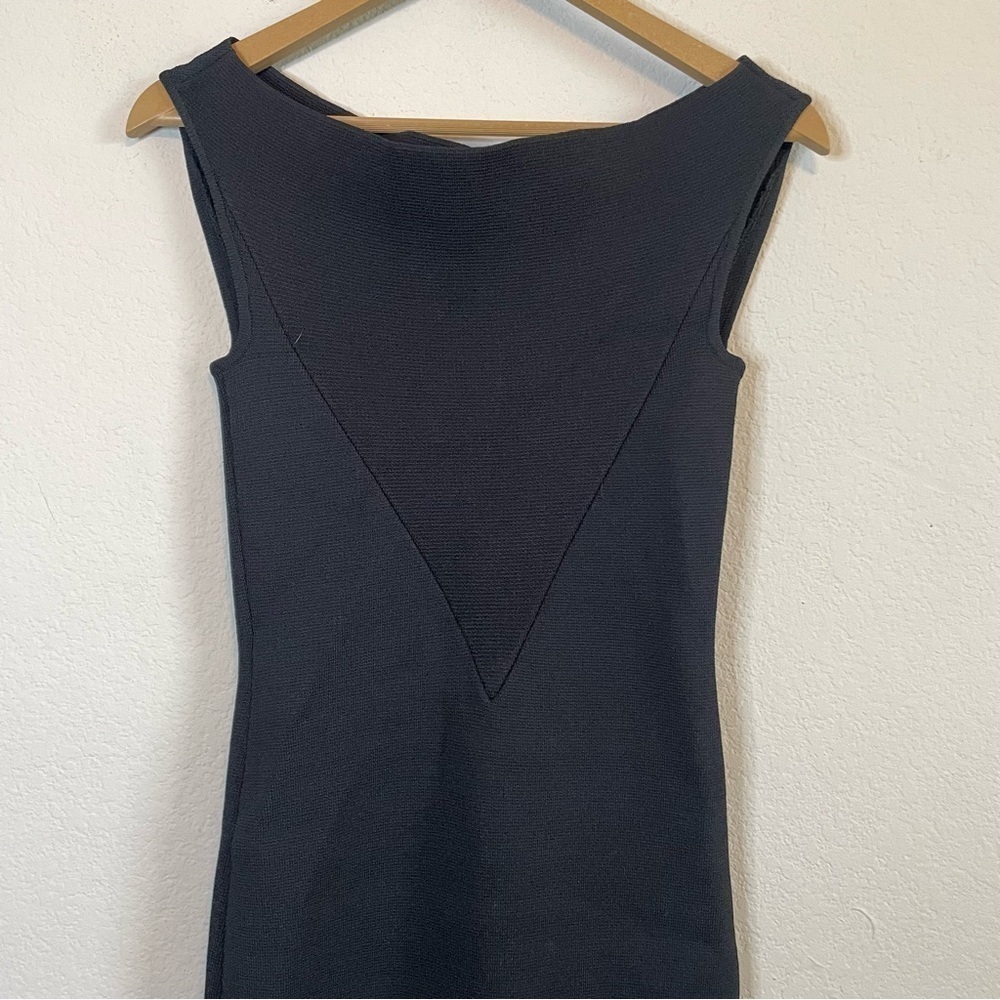 Scanlan Theodore Black Wide Neck Scuba Crepe Knit Mini Dress Kick Pleat Size SM - Picture 3 of 12